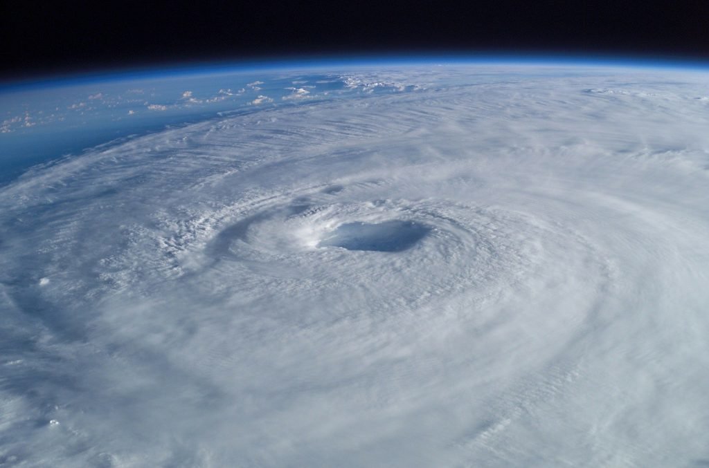Beitragsbild sturmsicher Orkan Satelittenaufnahme
